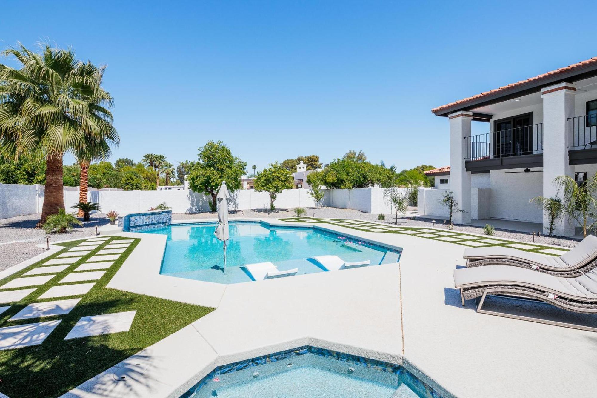 Luxe-paradise Palace-heated Pool/spa-guest Casita Feriehus Phoenix
