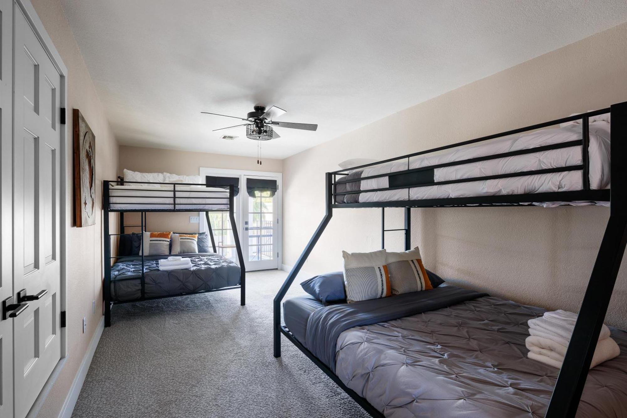 Luxe-paradise Palace-heated Pool/spa-guest Casita Holiday home